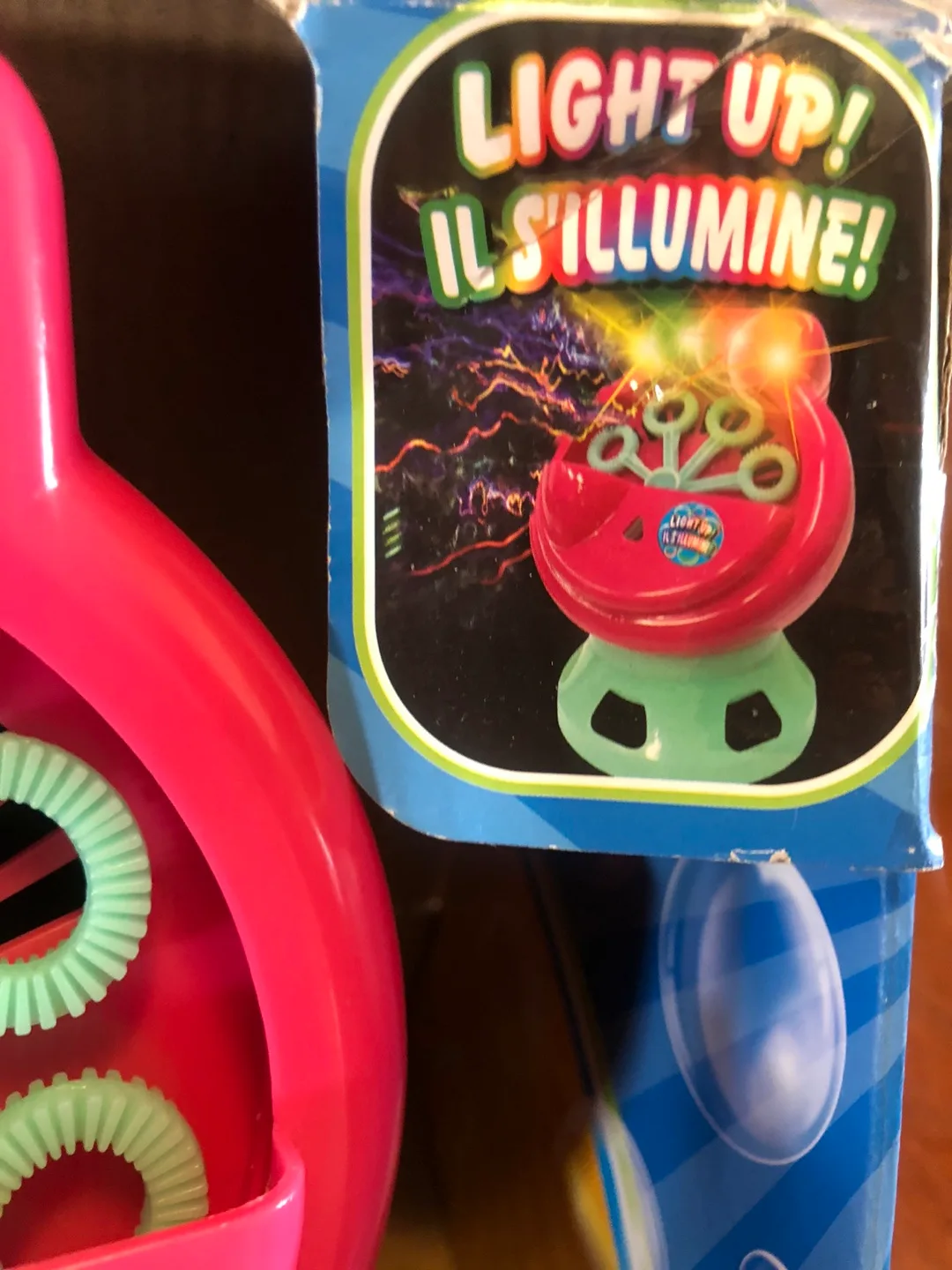 🇨🇦Kids Lot: Light Up Bubbles Machine, Slime, Clay etc image indicator(5)