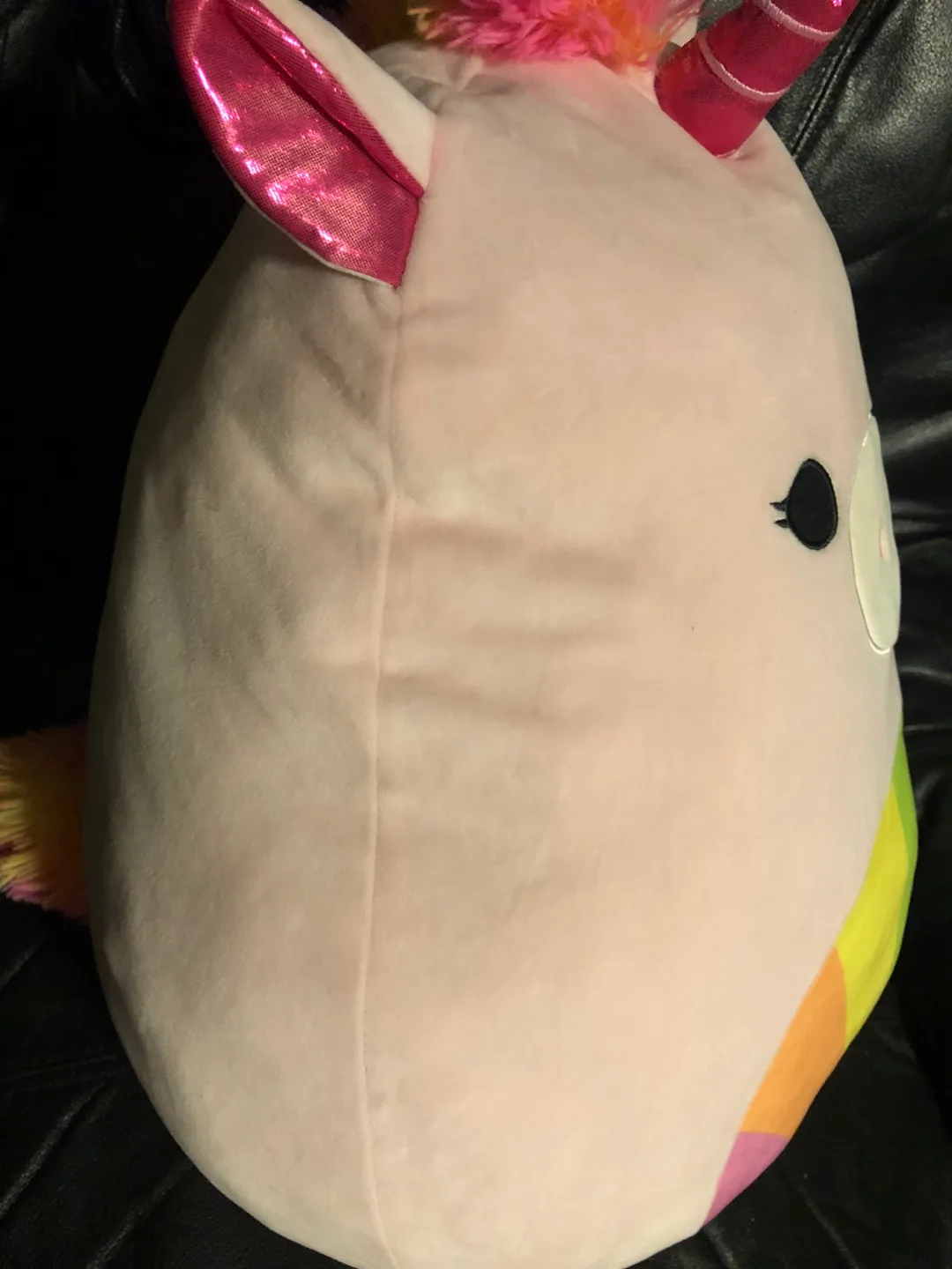 Gigantic Squishmallow Unicorn Rainbow Plush - Soft & Cuddly! image indicator(3)