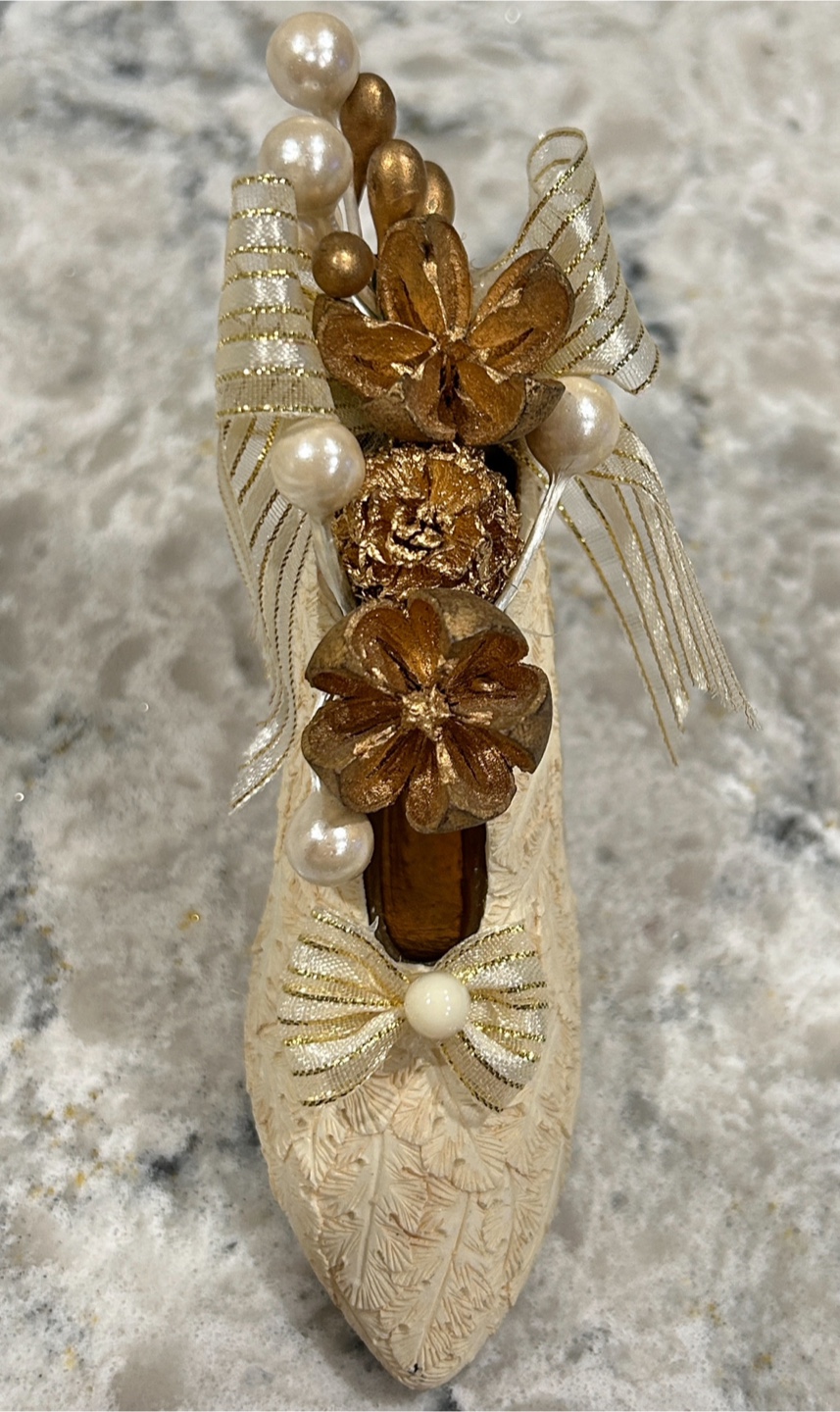 Ornate Miniature Shoe Figurine - Gold and Cream - photo 3