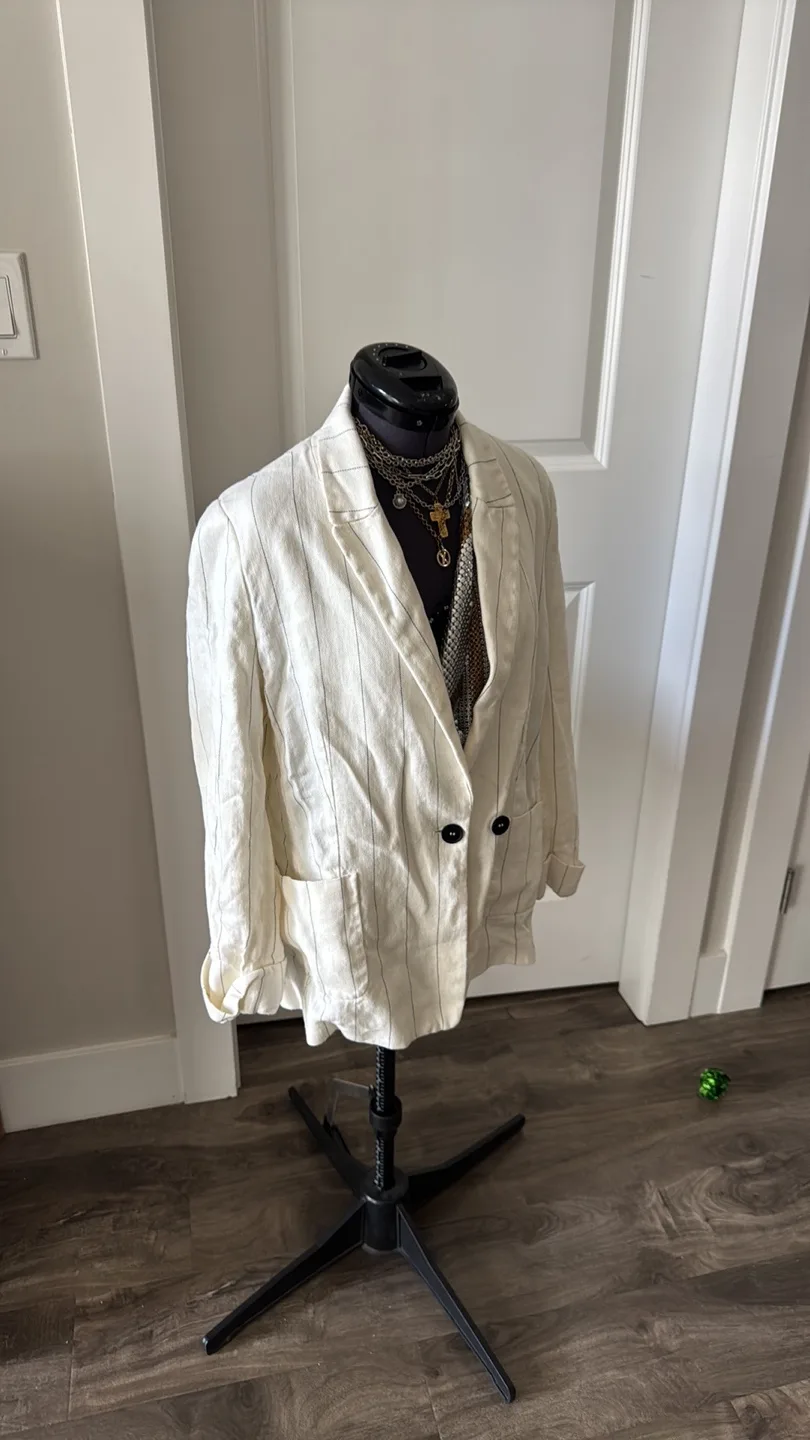 Riani linen blend blazer - size 12 (fits 10) image indicator(3)