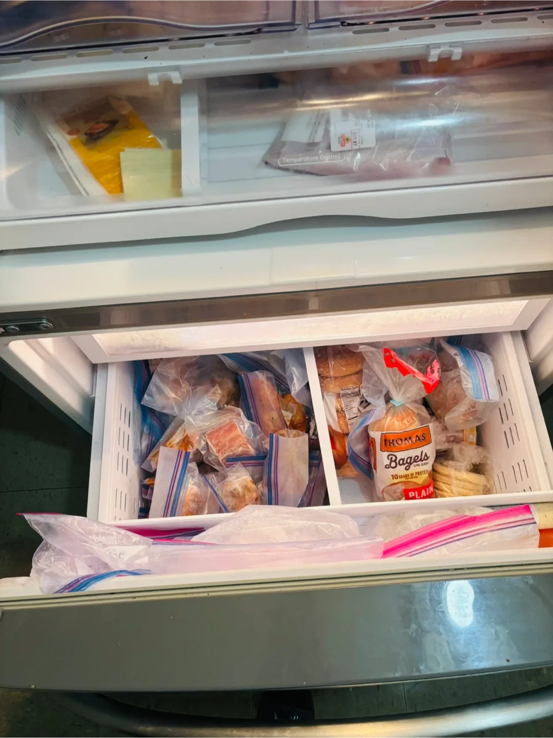 GE Stainless Steel French Door Refrigerator image indicator(6)