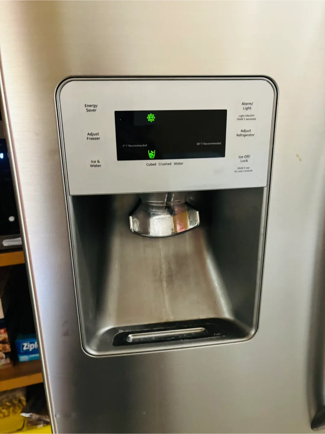 GE Stainless Steel French Door Refrigerator image indicator(4)