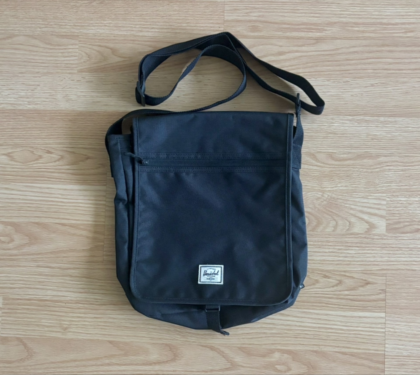 Herschel Black Messenger Bag