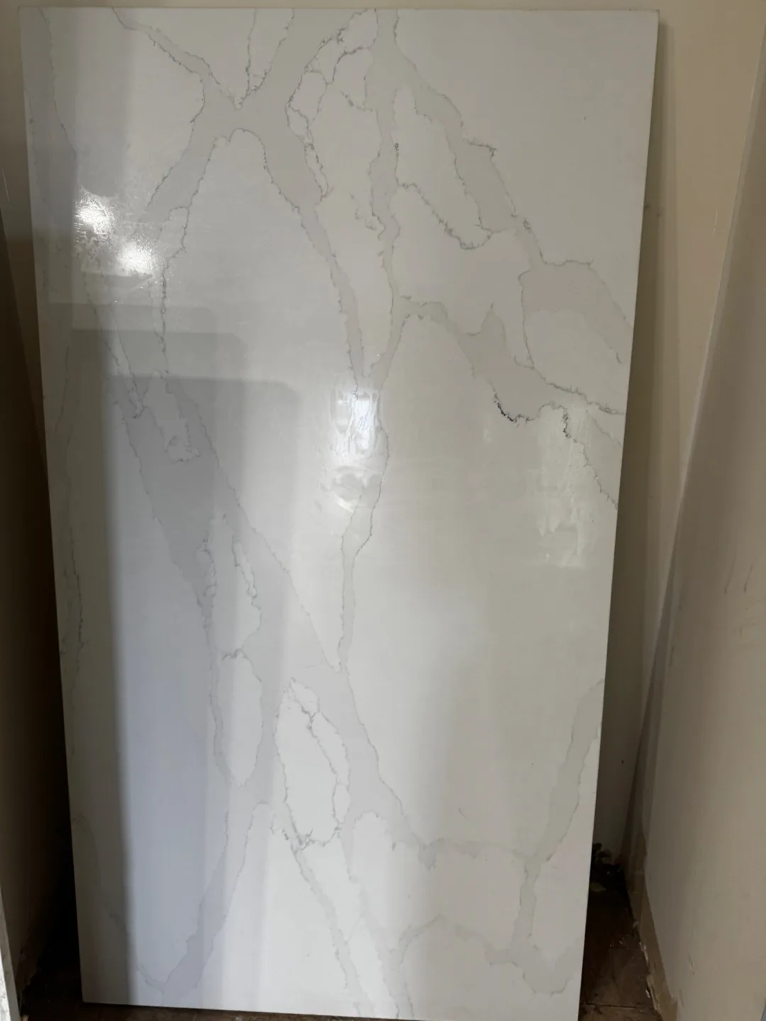 Quartz Countertop Slab - White Marble Pattern image indicator(3)