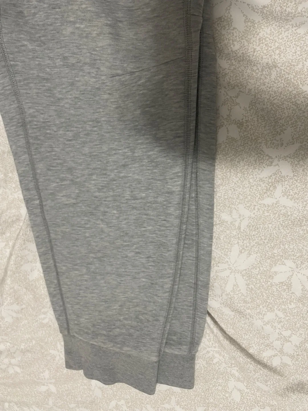 Nike Tech Fleece Pants - Grey image indicator(2)