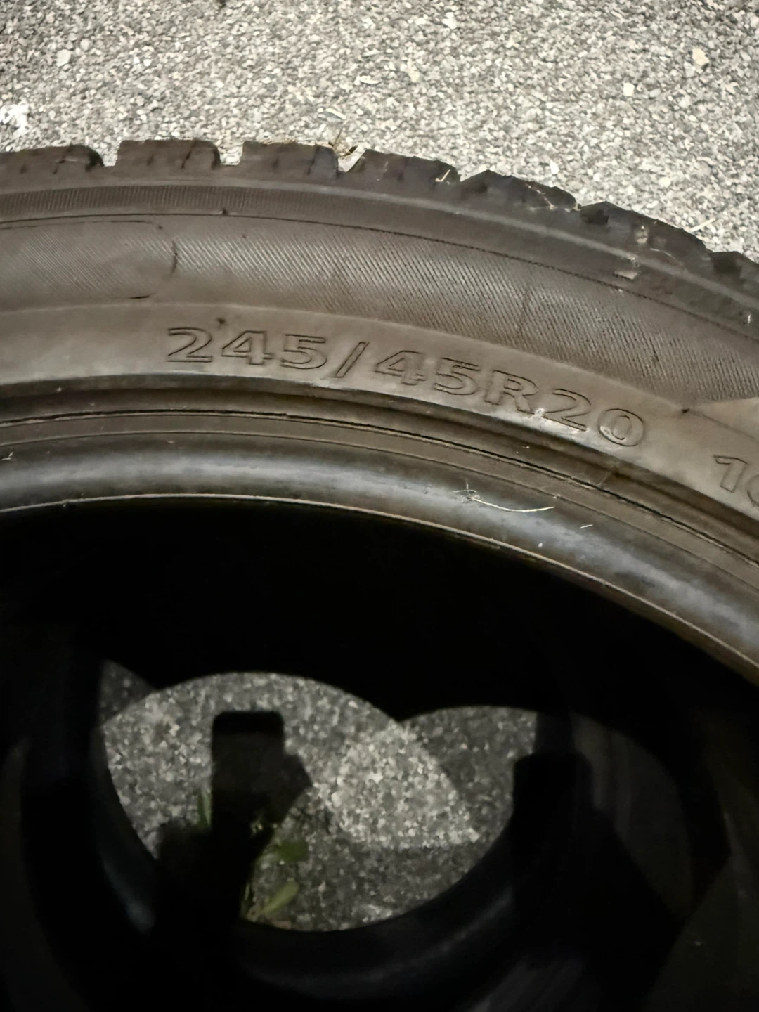 245/45/R20 Winter tires - photo 2