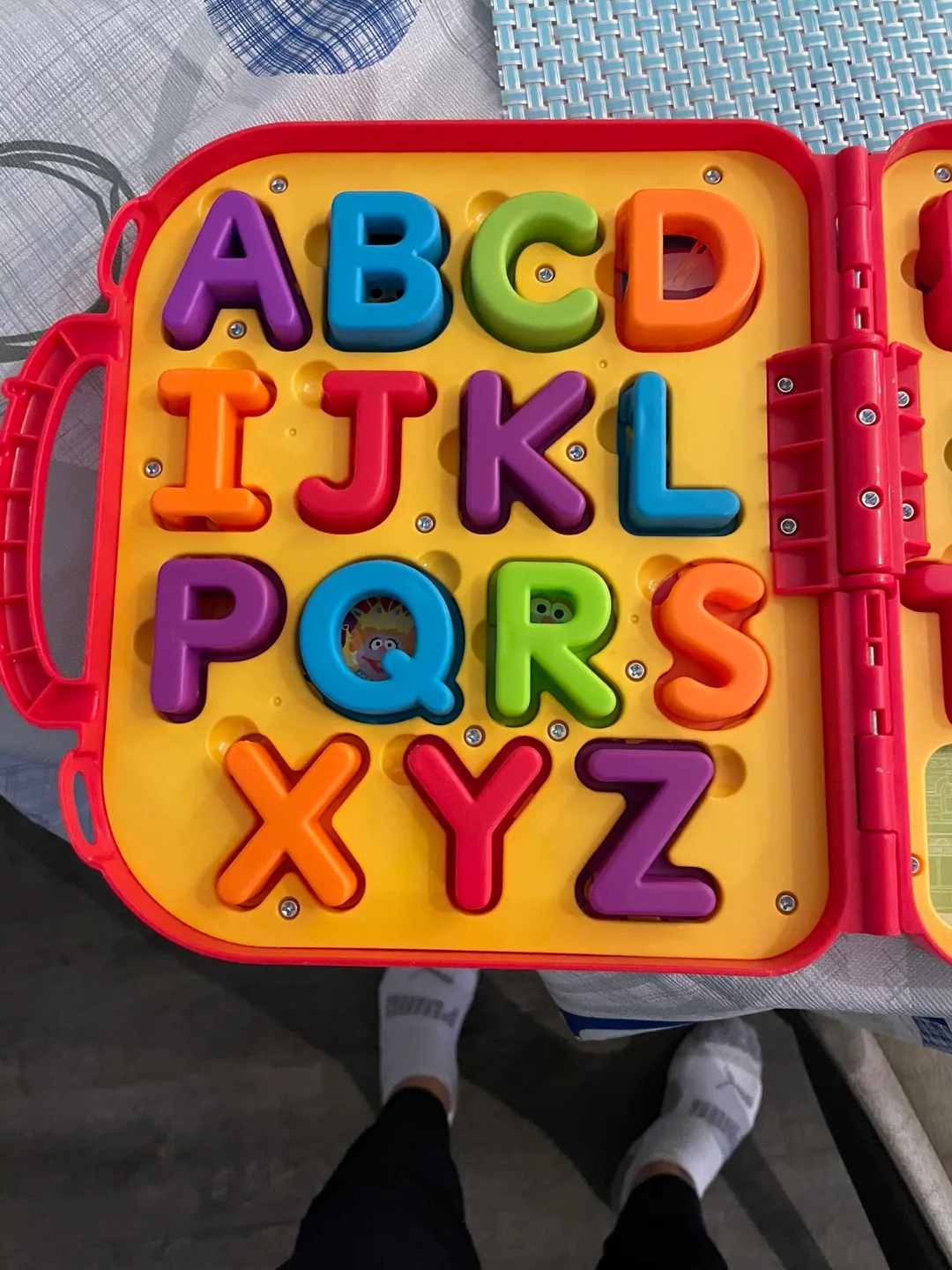 Sesame Street Elmo's On the Go Letters image indicator(2)