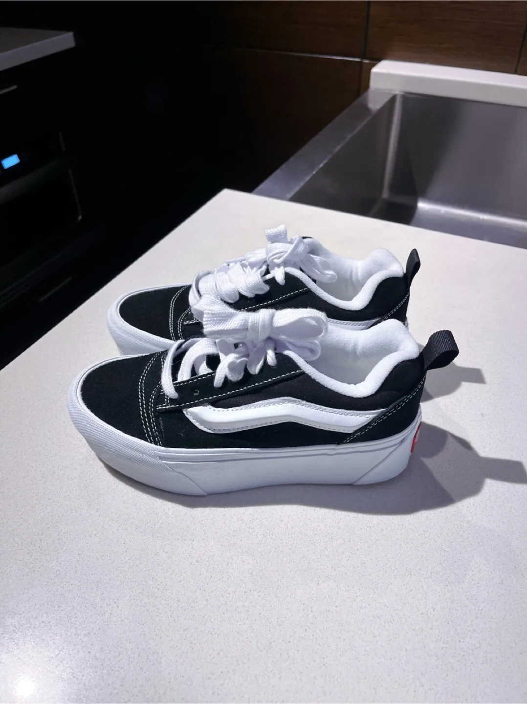 New Vans Old Skool Platform - Size women’s 5.5 thumbnail