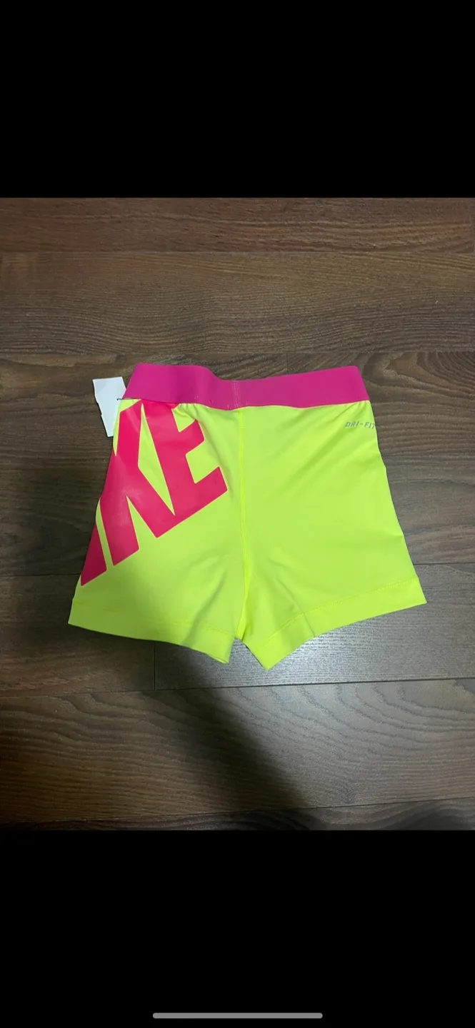 Nike Pro Shorts - Neon Yellow, Size XS image indicator(2)