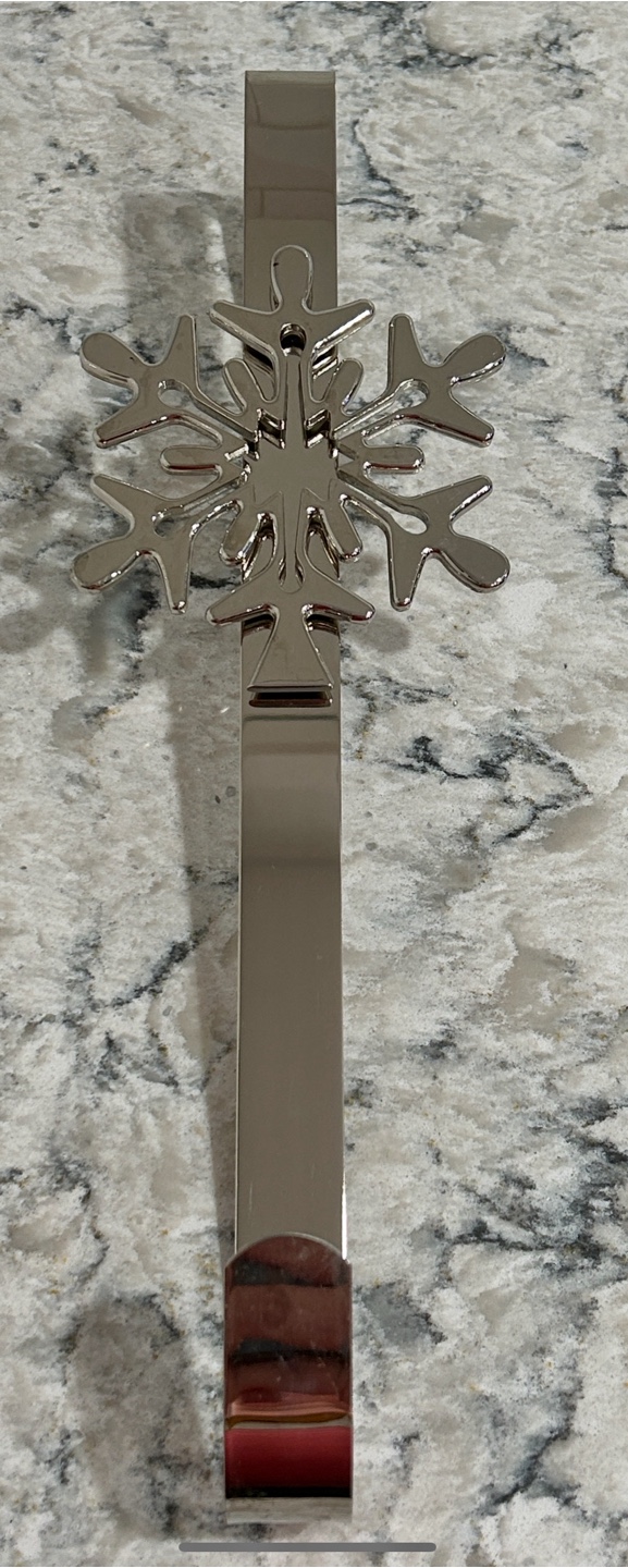 Metal Silver Toned Snowflake Wreath Door Hanger/Hook