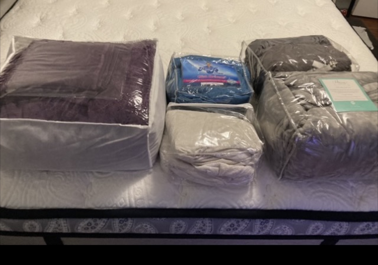 King size mattress set! - photo 4