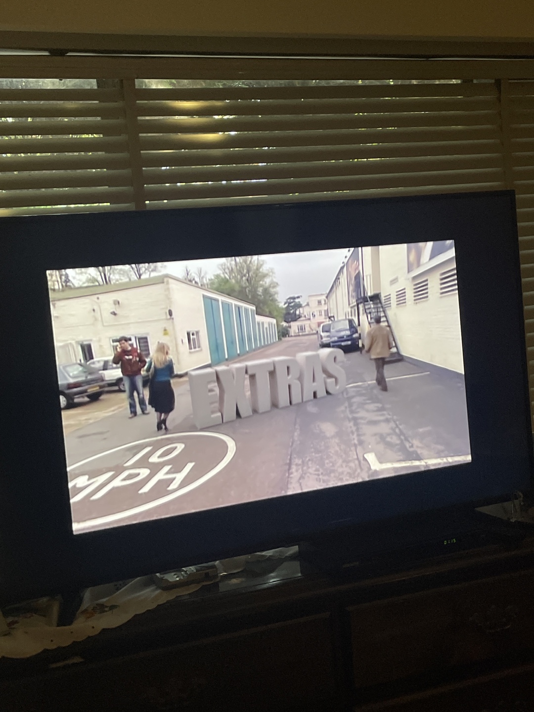 Samsung 55" NU6900 4K UHD Smart TV - photo 5