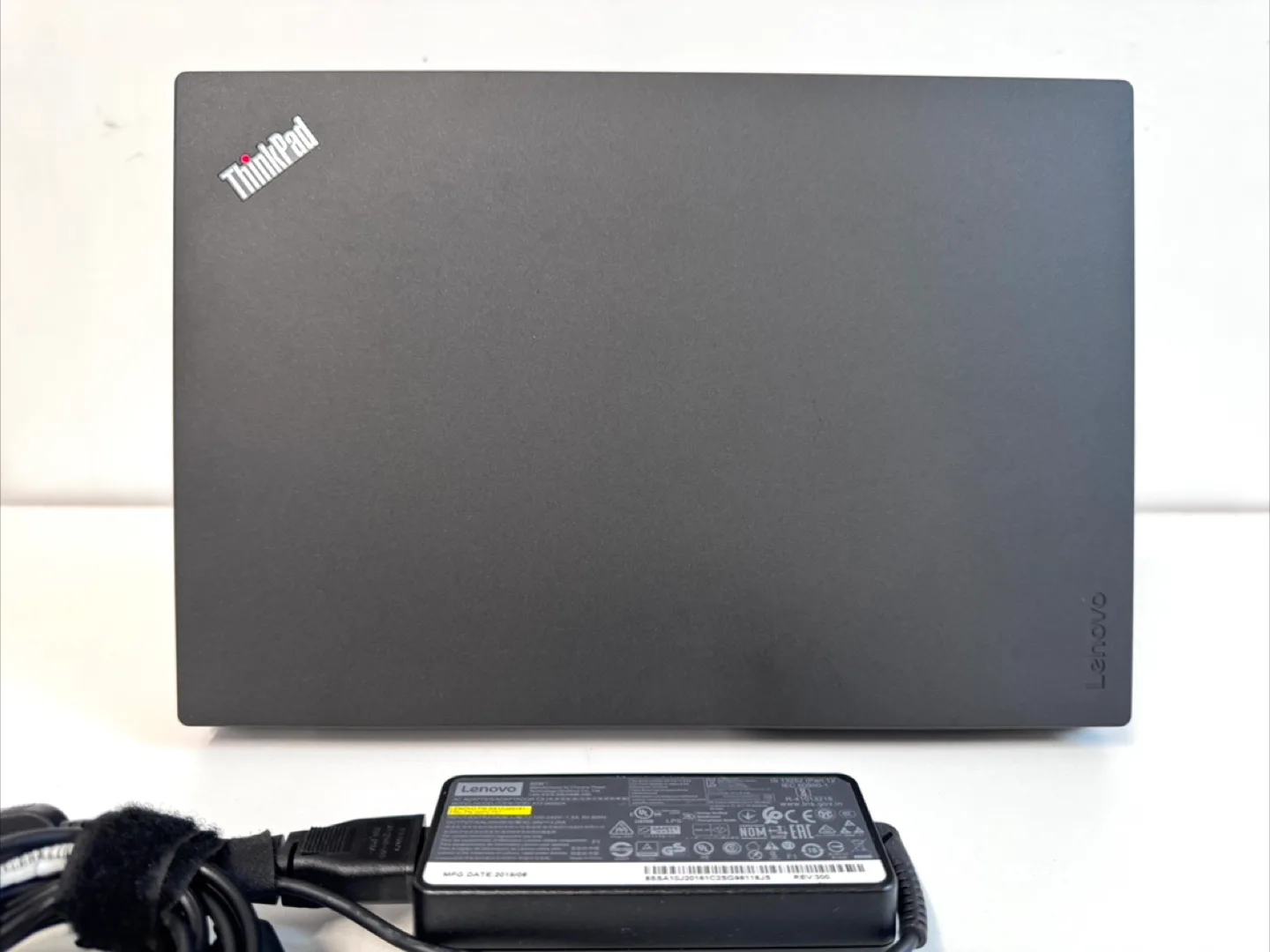 Lenovo i5-7th. 8/256GB Win 11 Laptop image indicator(5)