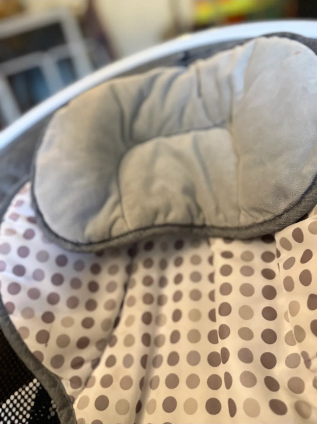 Munchkin Bluetooth Enabled Baby Swing image indicator(7)