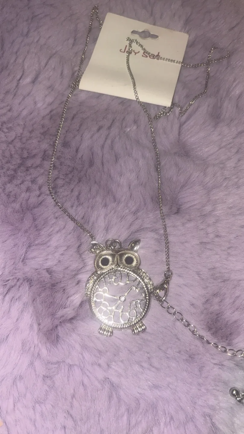Joy Set Owl Clock Necklace thumbnail