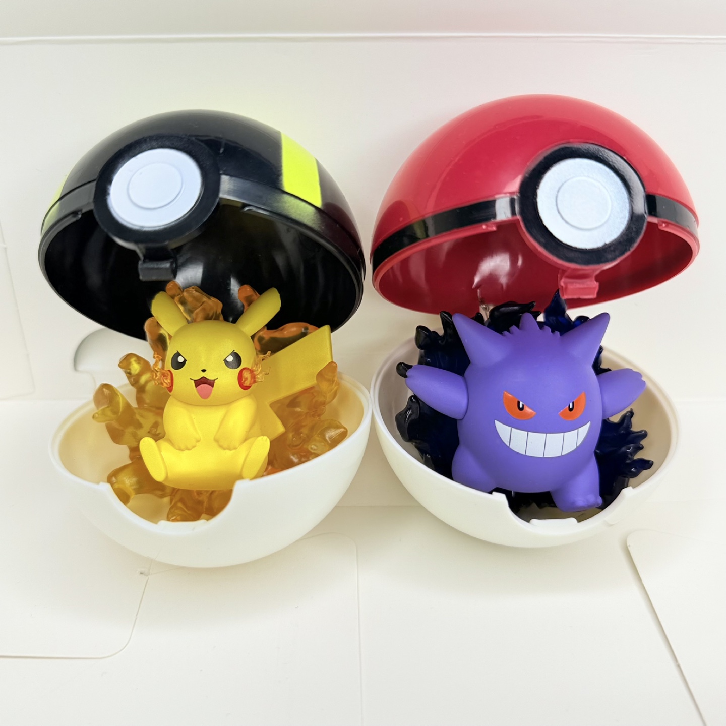 Pokemon Pikachu & Gengar Figures in Poke Balls - photo 4