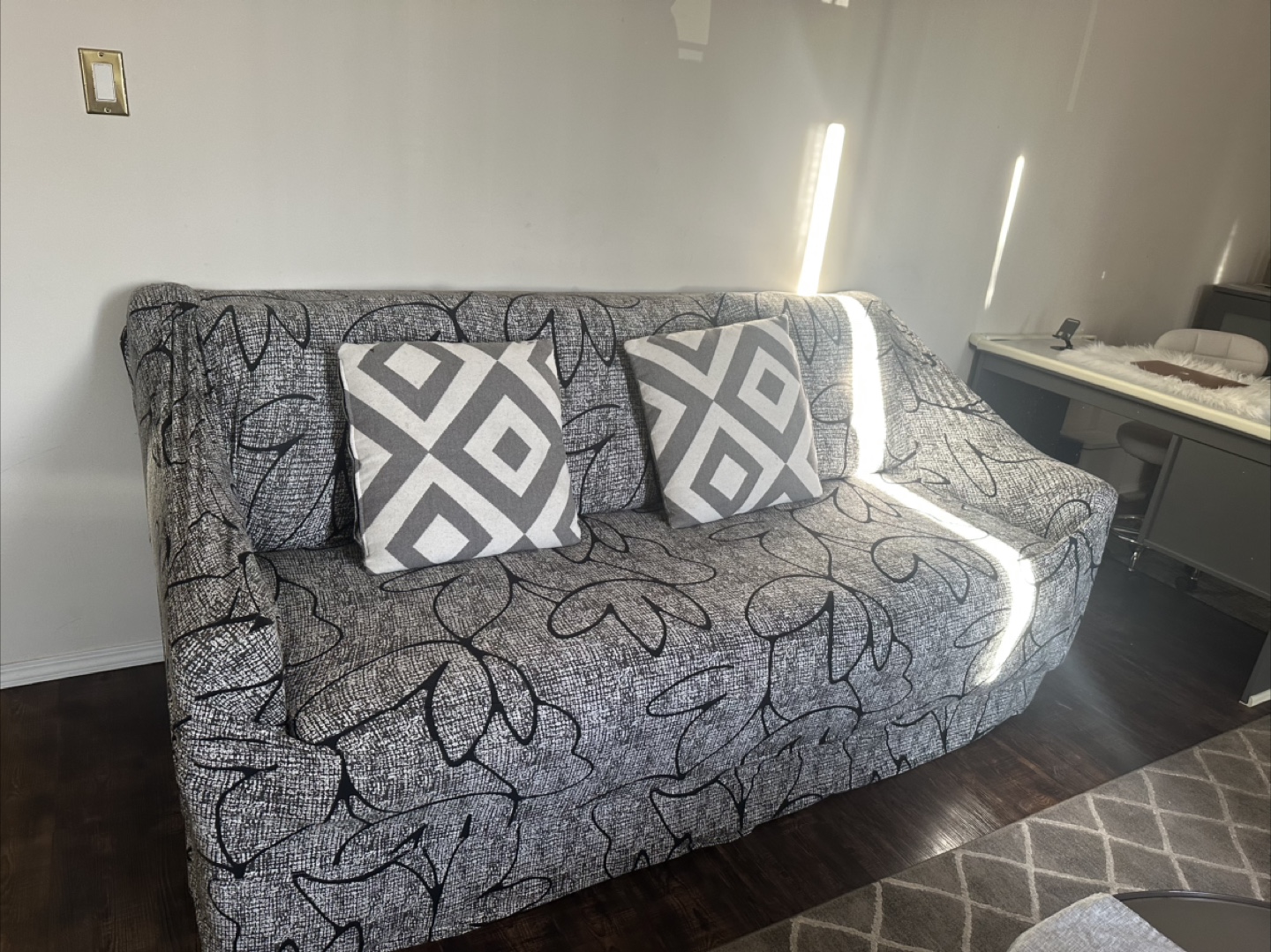 Sofa with Grey Patterned Cover - photo 2