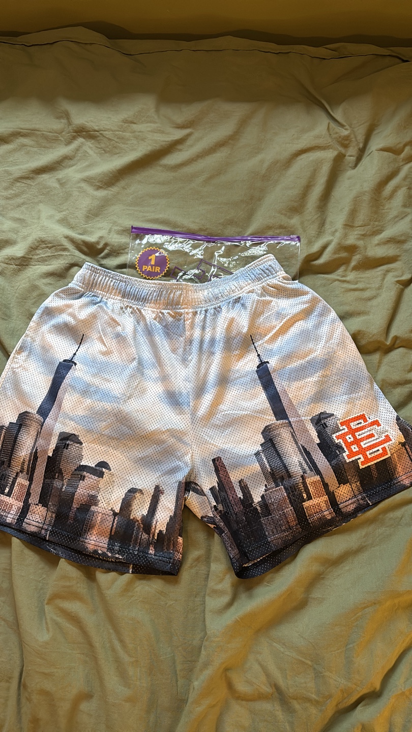 Eric Emanuel Skyline Shorts - Size Large - photo 2