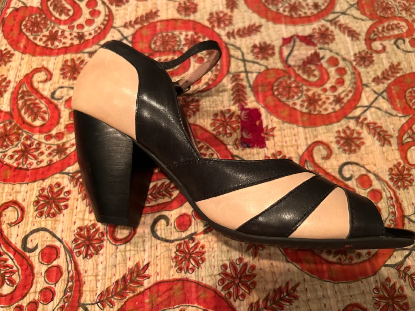 Women's Heels Size 8.5 thumbnail