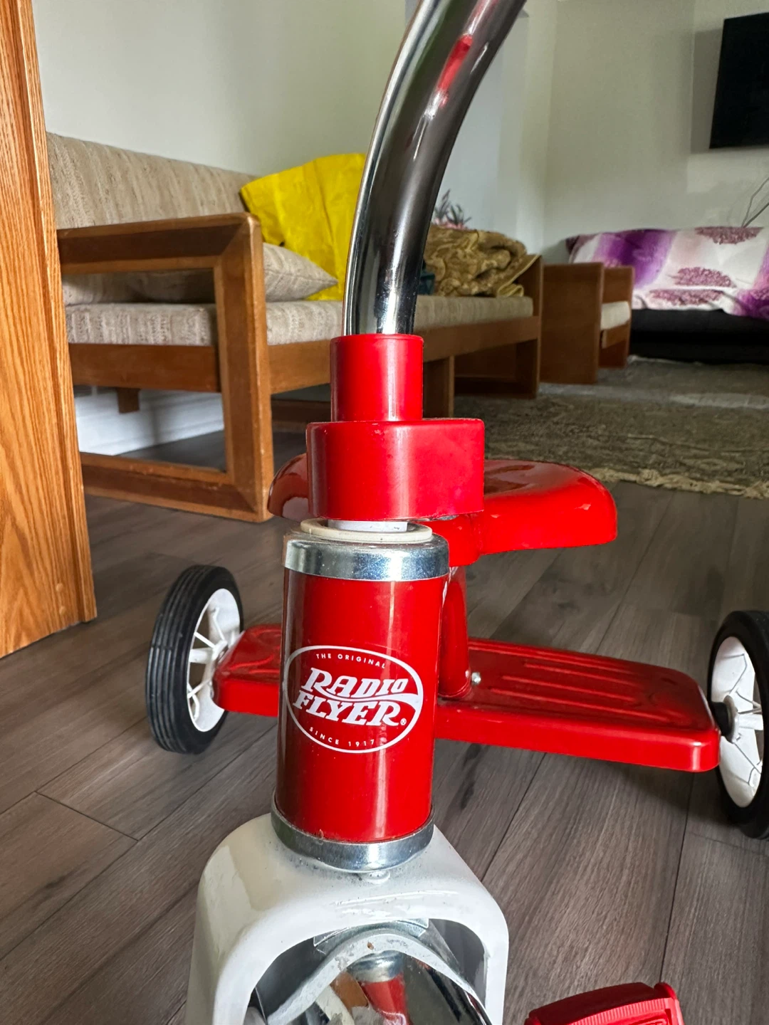 Radio Flyer Classic Red Tricycle - photo 4