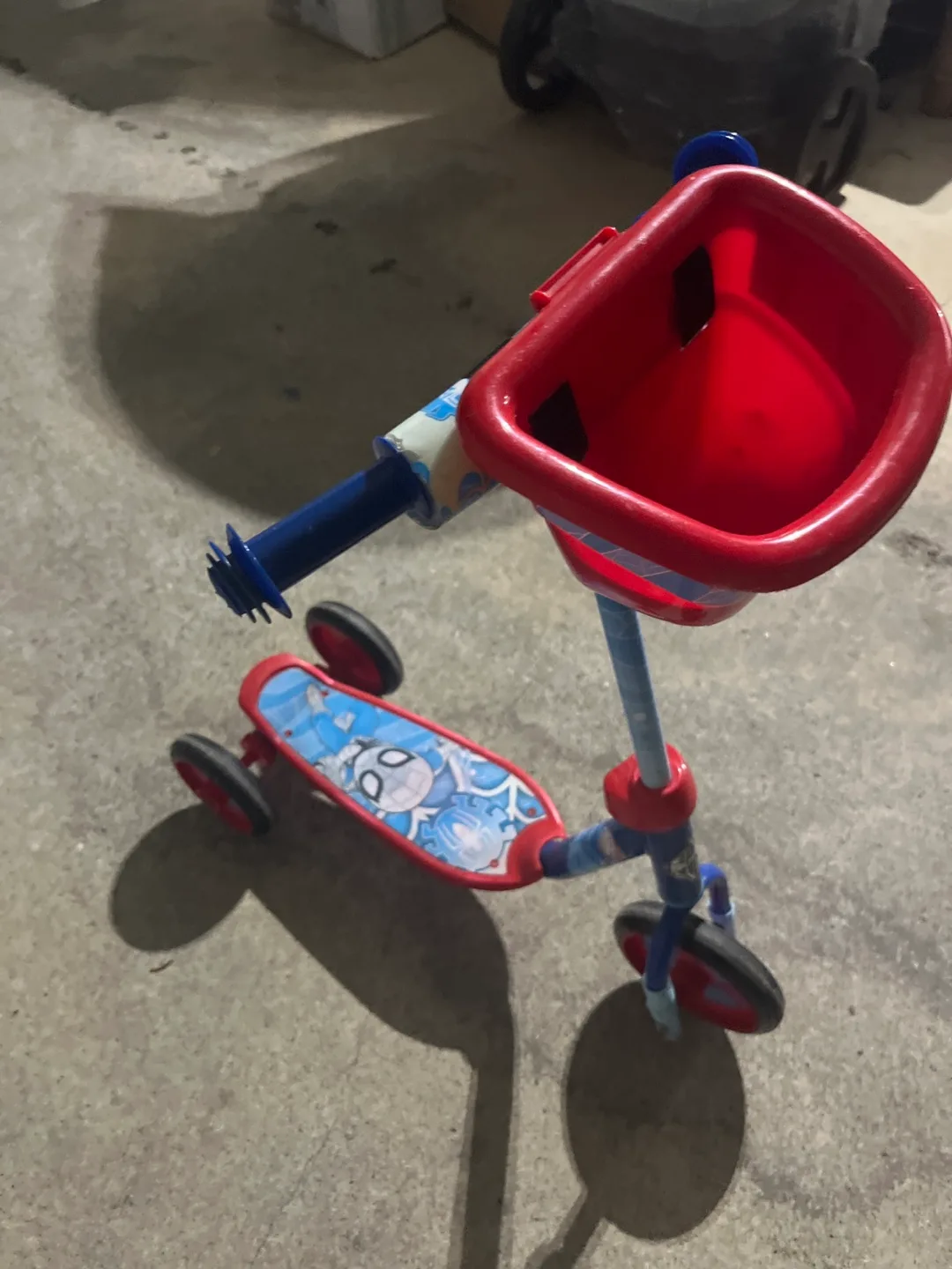 Spiderman Kids Scooter thumbnail