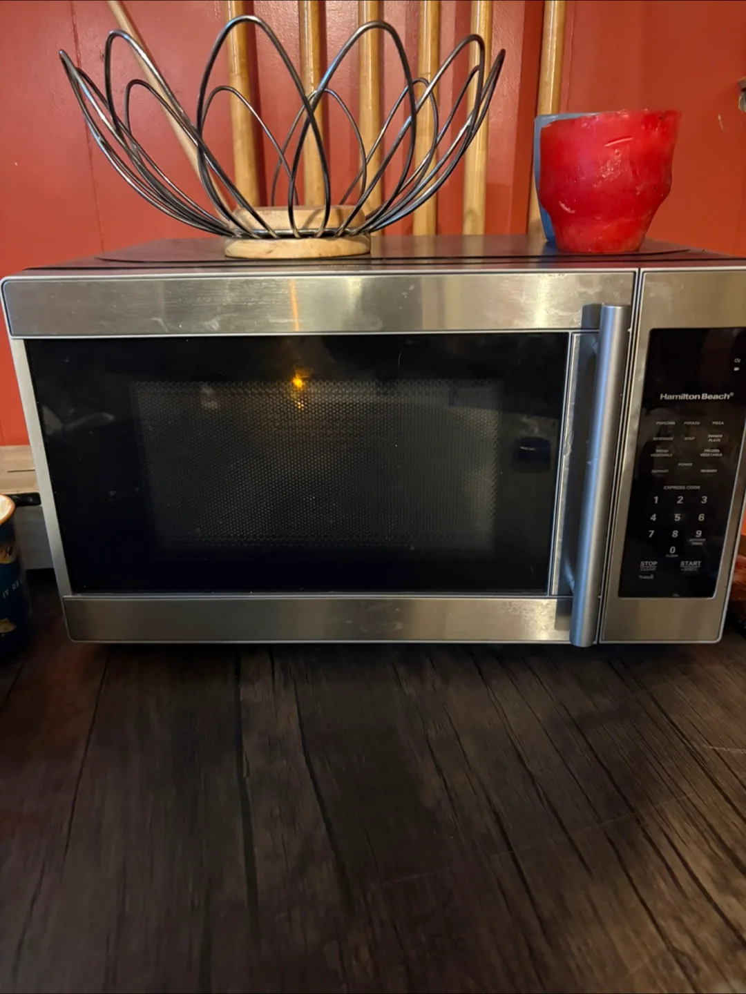 Hamilton Beach Microwave - Great Condition! image indicator(2)