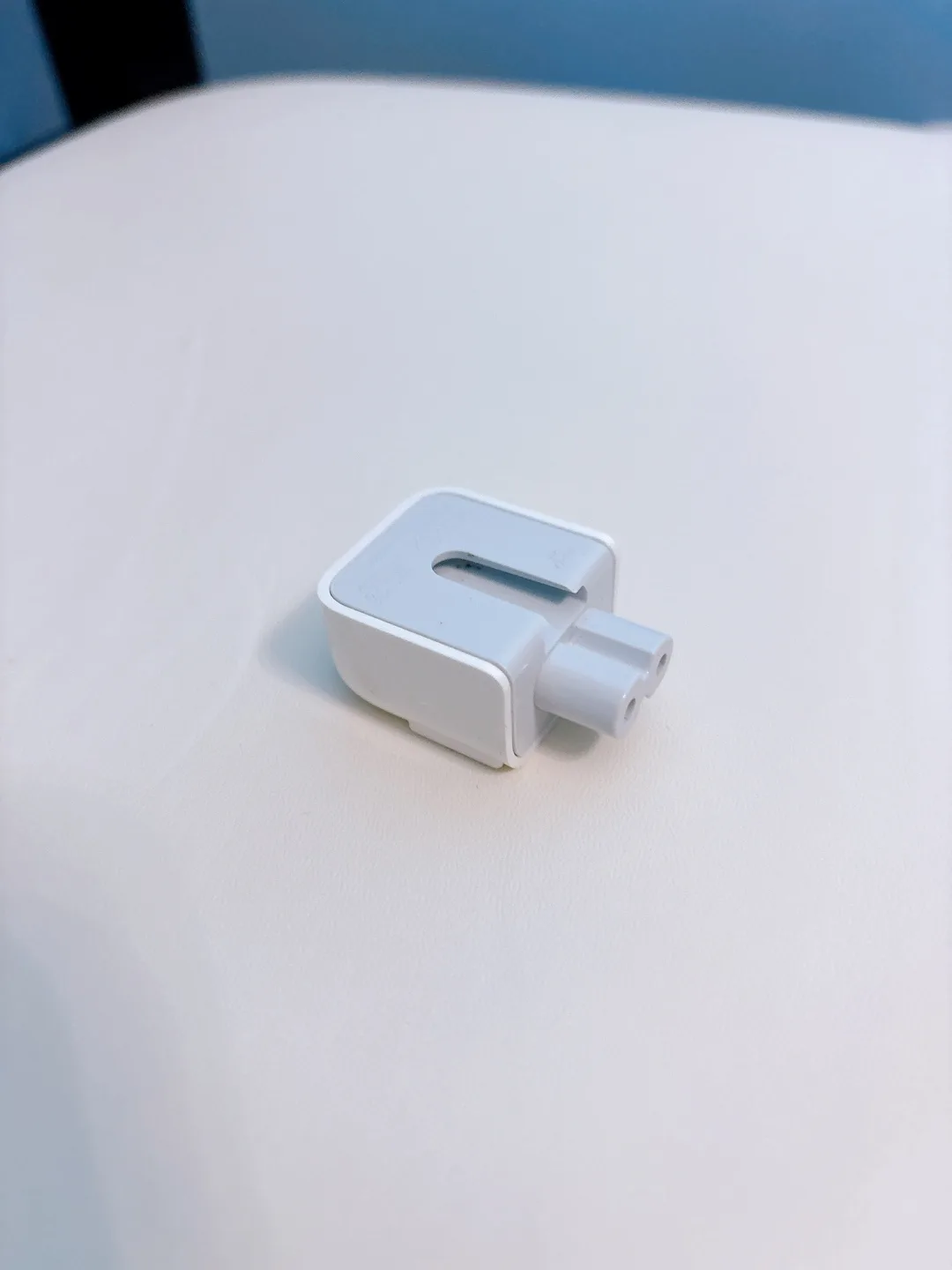 Apple Power Adapter Folding Plug Duck Head image indicator(3)