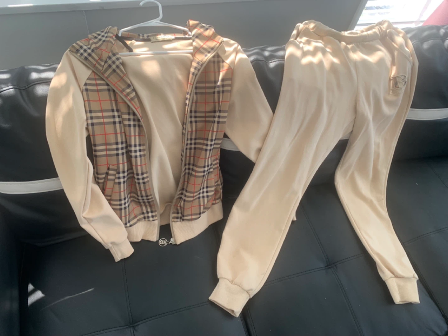 Burberry Beige Plaid Tracksuit - photo 3