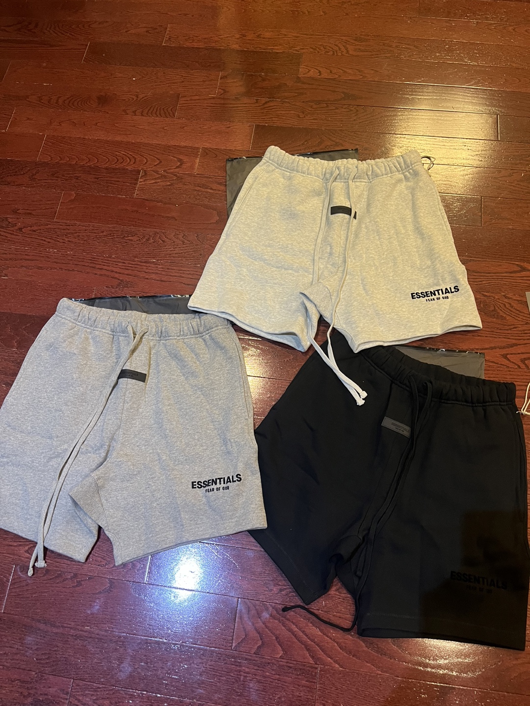 Authentic essentials shorts (small)