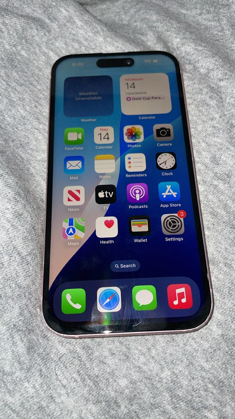 iPhone 15 128GB Pink thumbnail