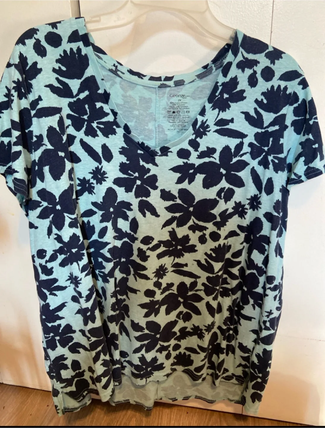 ️George Floral Top sz 2x thumbnail