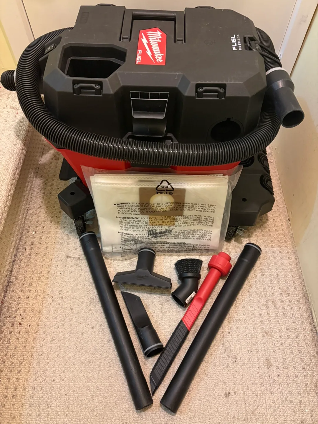 Milwaukee M18 18V Cordless Compact Vacuum image indicator(6)