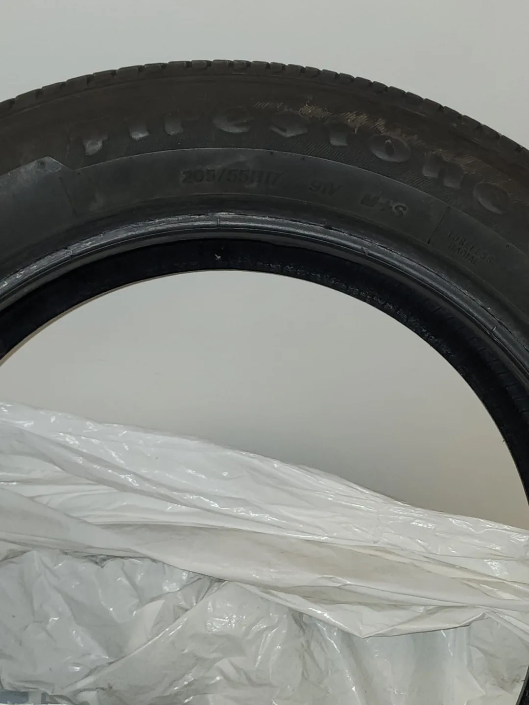 Firestone Tire - Size 205/55R17 image indicator(3)