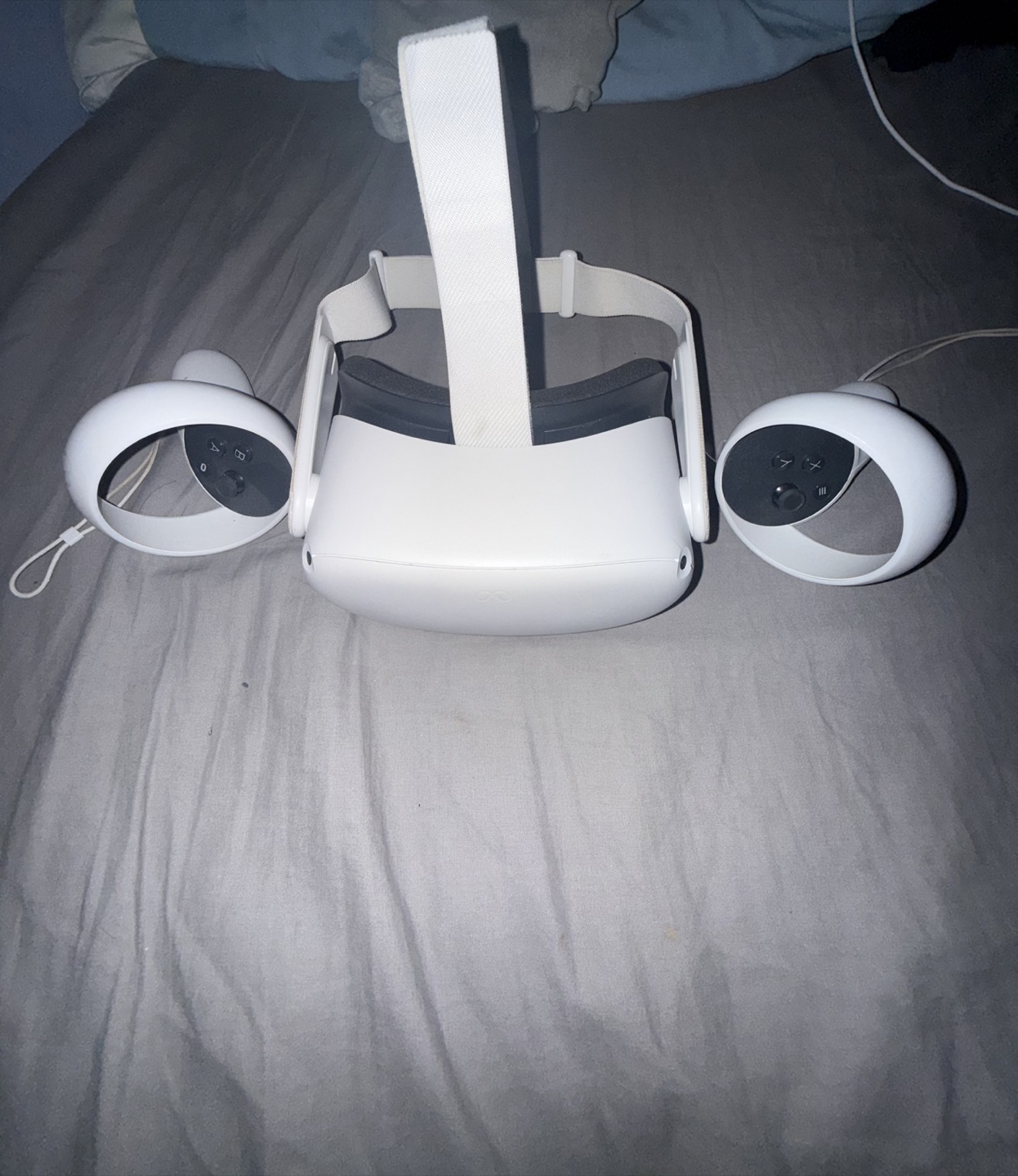 Meta Quest 2 VR Headset - photo 2