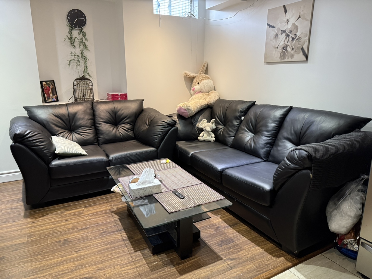 Black Leather Sofa Set