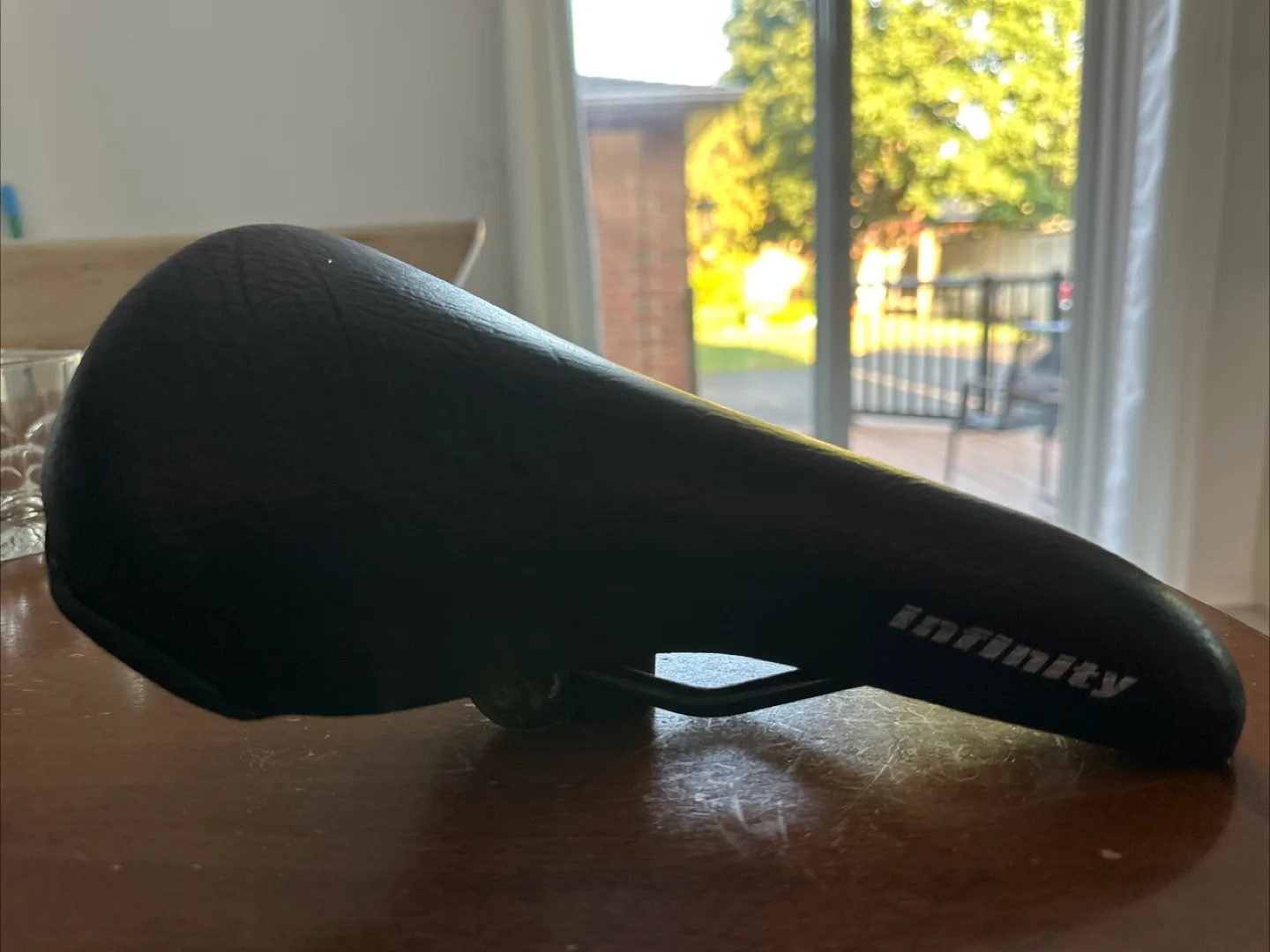 Infinity Bike Seat - Black image indicator(2)