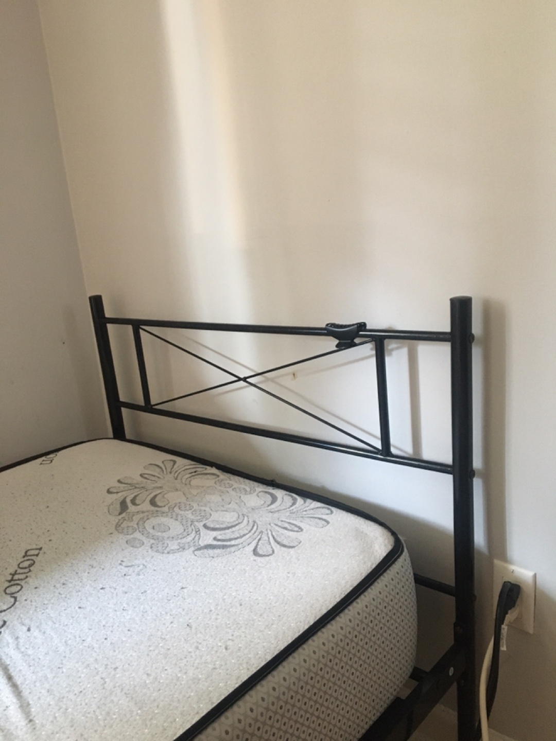 Single Bed Frame + Mattress - photo 3