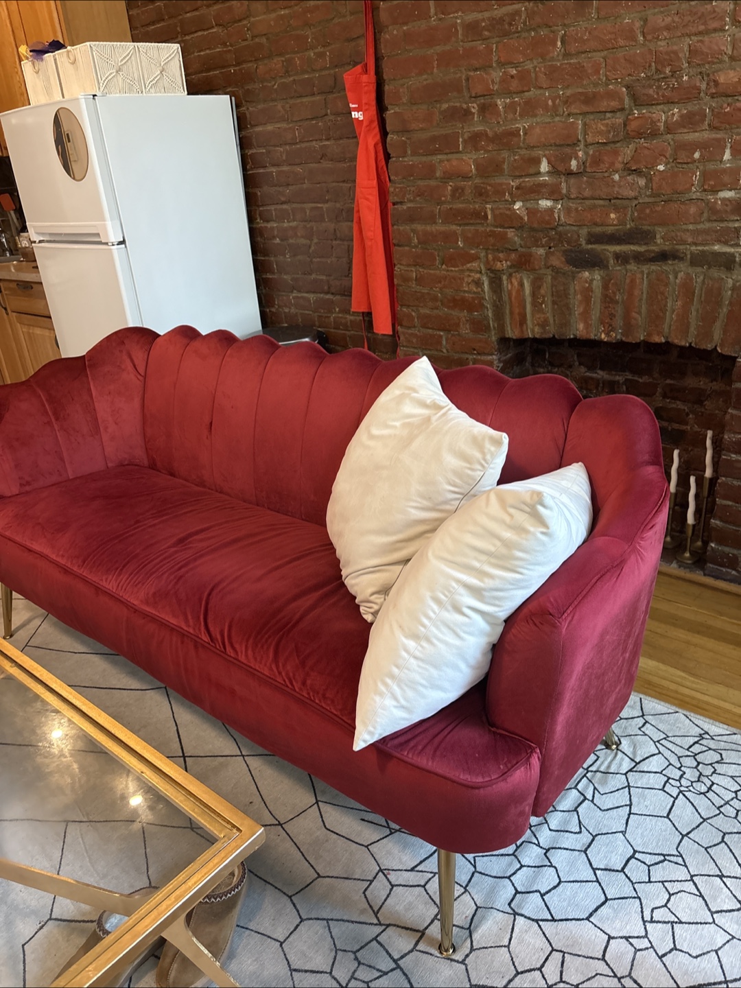 Red Velvet Sofa - photo 3