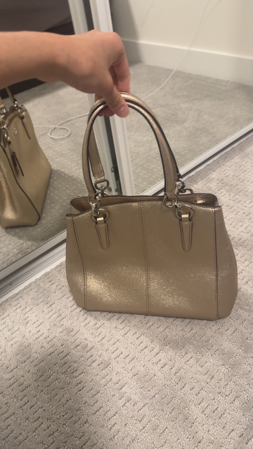 *Brand new* Coach Metallic Gold Handbag - photo 2