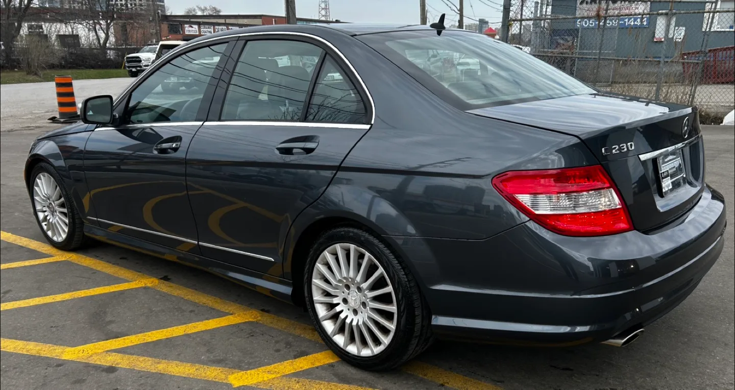 Mercedes-Benz C230 Sedan - Great Condition image indicator(3)