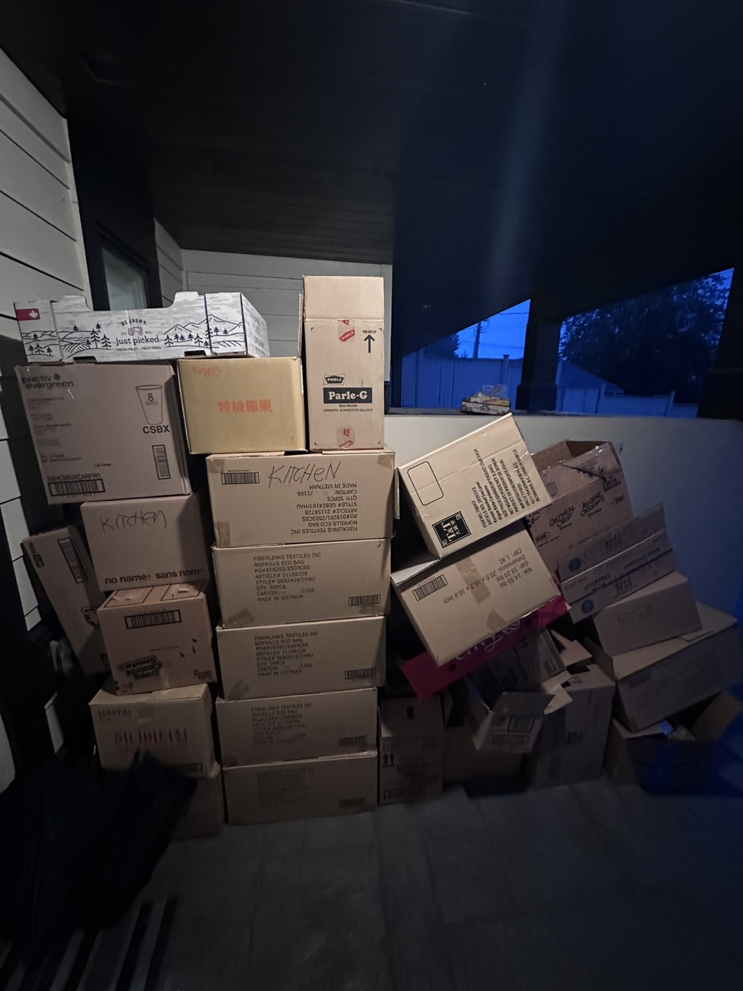 Moving boxes - photo 2