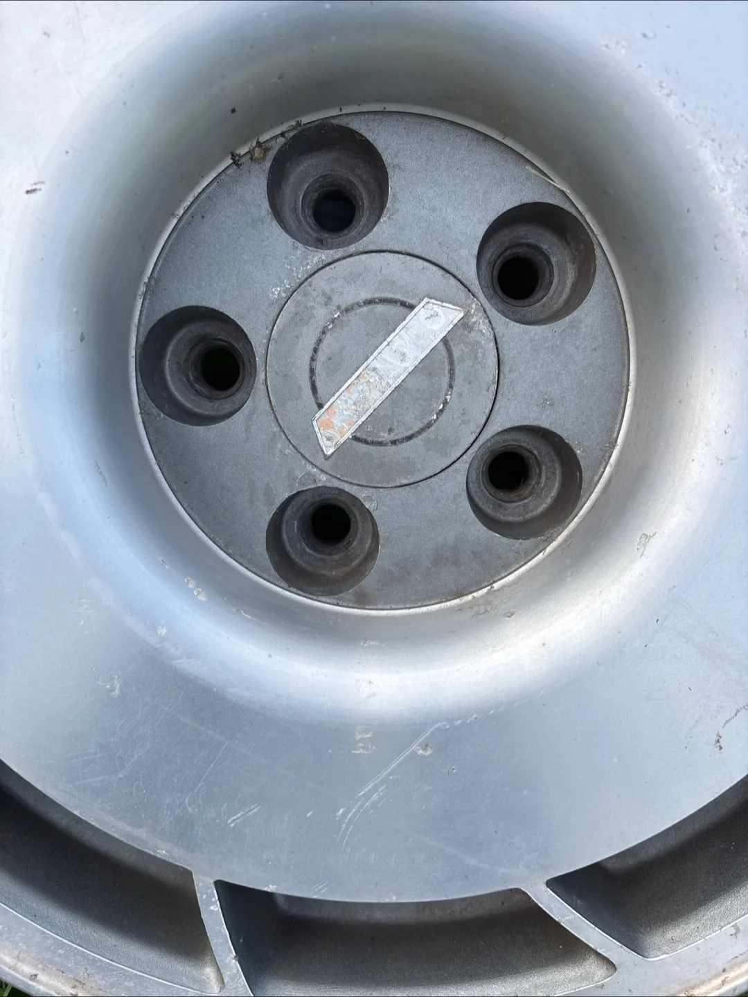 Set of 4 Chevrolet Corvette Wheels image indicator(2)