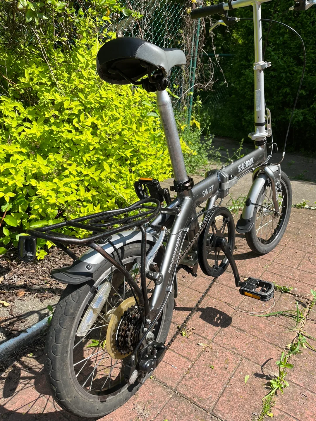 Solorock Swift Folding Bike - Compact & Portable image indicator(3)