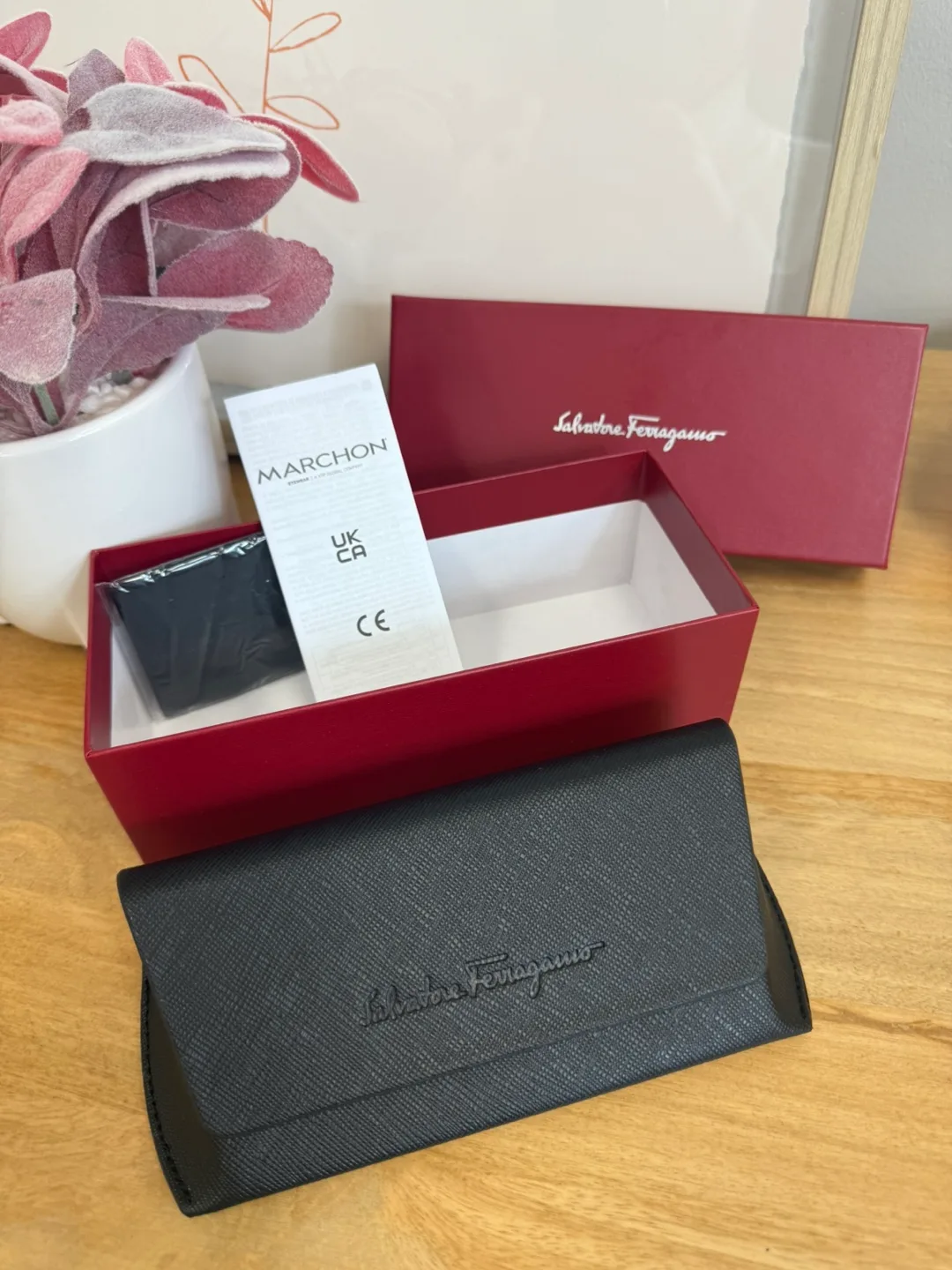 Authentic brand new Salvatore Ferragamo Sunglasses image indicator(8)