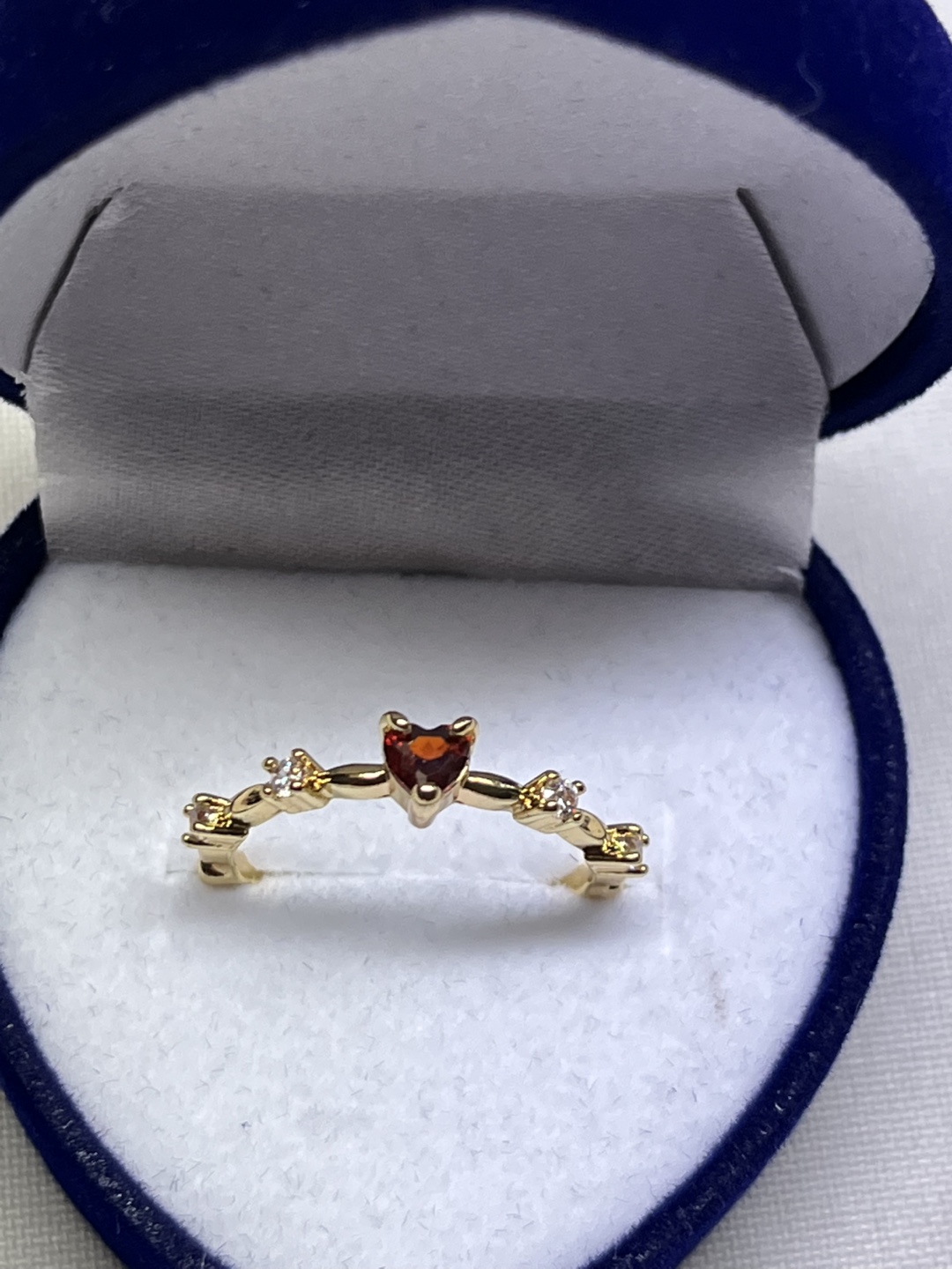 Heart shaped Ring - Gold with Red Stone