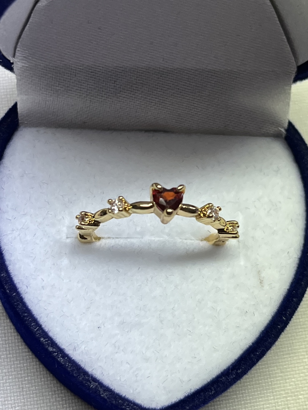 Heart shaped Ring - Gold with Red Stone - photo 2
