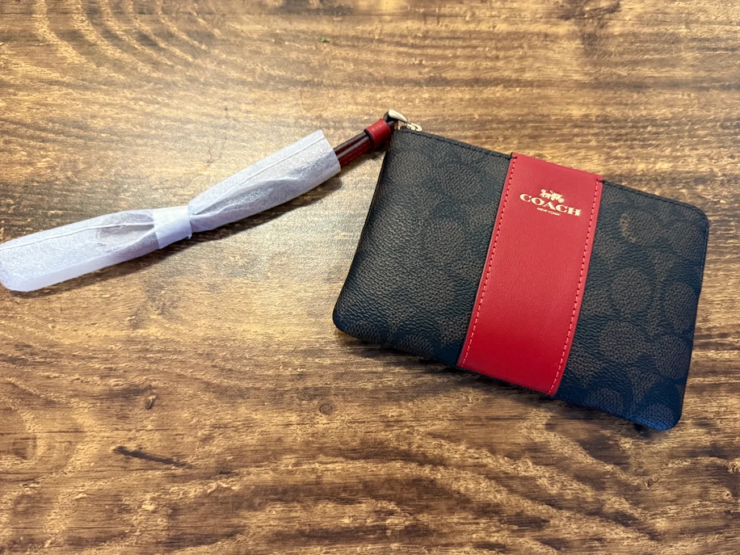 New with tag Coach Wallet image indicator(3)