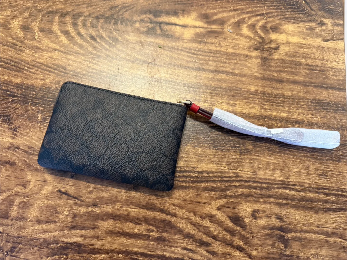 New with tag Coach Wallet image indicator(2)