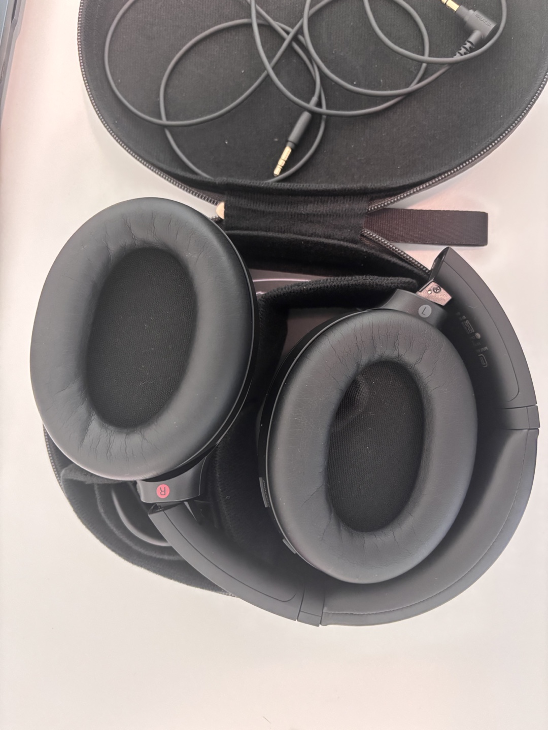 Sony WH-1000XM4 Wireless Noise Cancelling Headphones - Black - photo 5