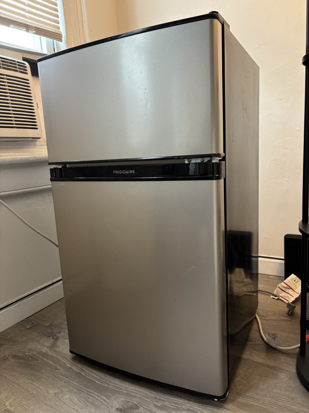 Frigidaire Mini Fridge - photo 3